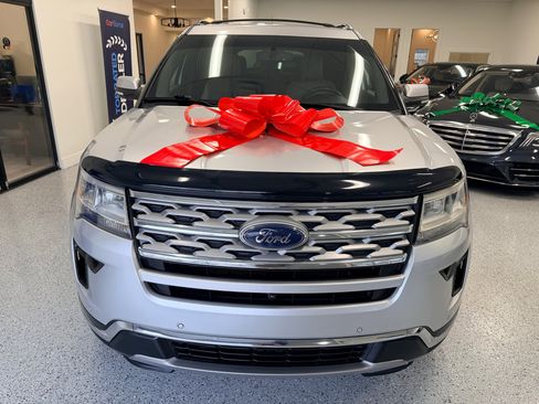Used 2018 Ford Explorer Limited image 13