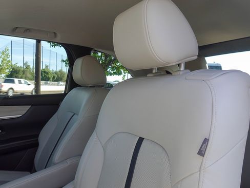 Used 2024 MAZDA CX-90 Plug-In Hybrid w/ Preferred image 22