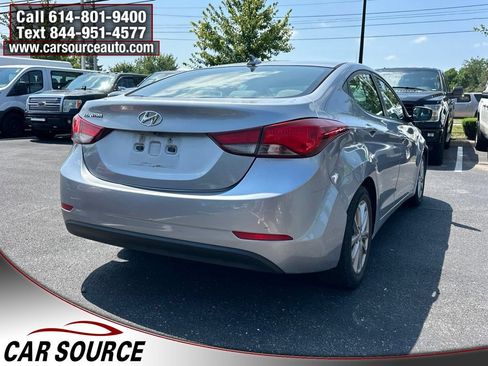 Used 2016 Hyundai Elantra SE w/ Option Group 02 FWD image 5