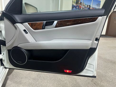 Used 2012 Mercedes-Benz C 300 4MATIC Sedan image 17