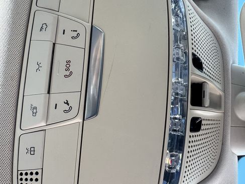 Used 2018 Mercedes-Benz C 300 Sedan w/ Parking Assist Package image 28