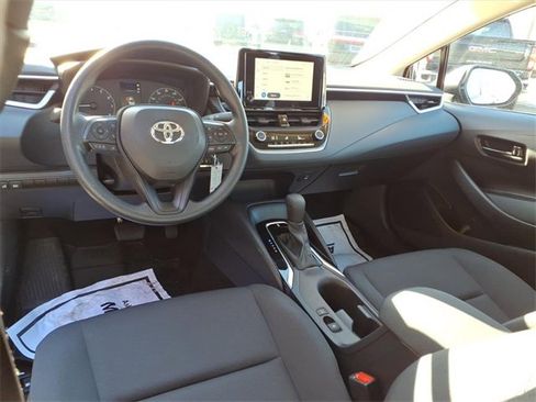Used 2023 Toyota Corolla LE image 13