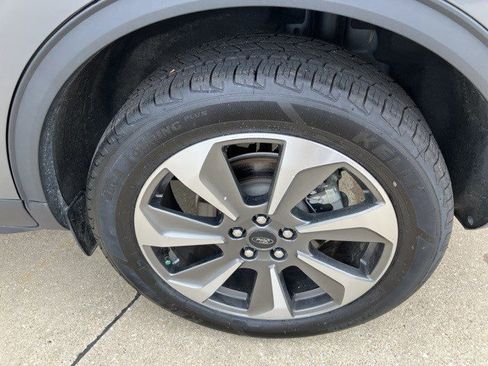 Used 2023 Ford Escape Platinum image 26