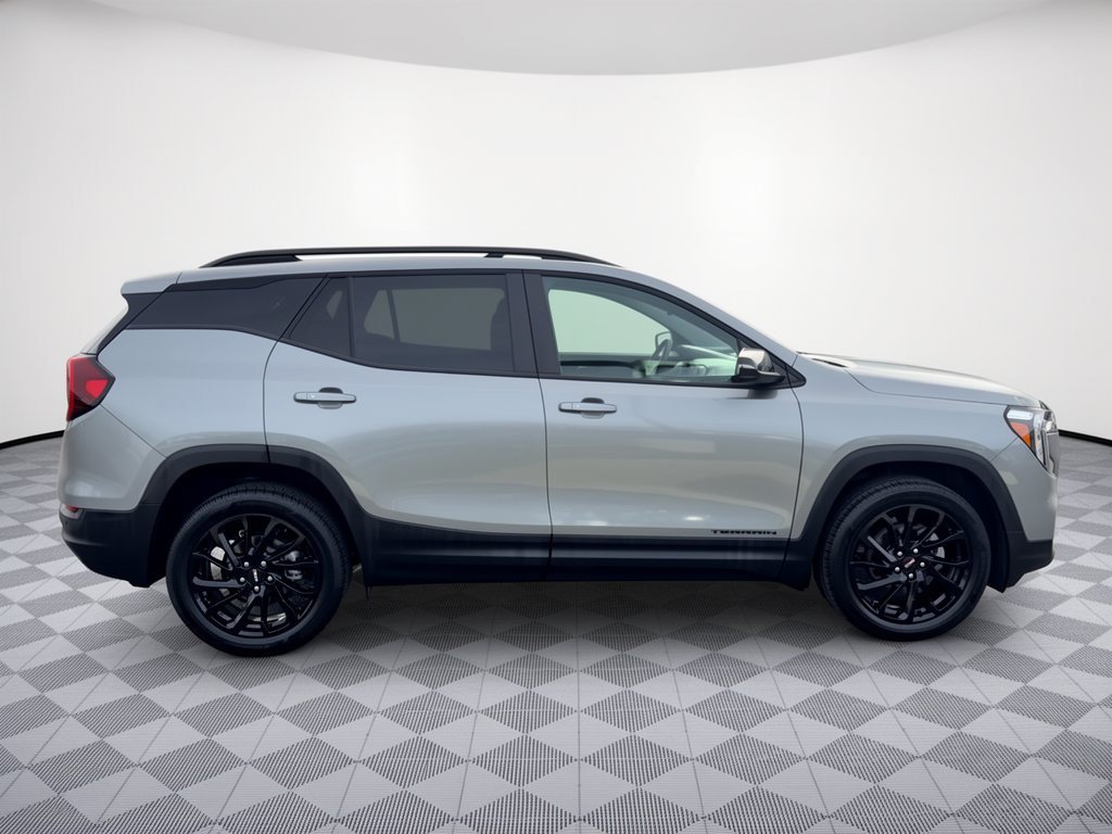 Used 2023 GMC Terrain SLE w/ Driver Convenience Package AWD/4WD image 8