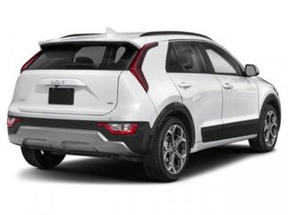 Certified 2023 Kia Niro EX Touring video 2