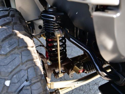 Used 2017 Jeep Wrangler Rubicon AWD/4WD image 15