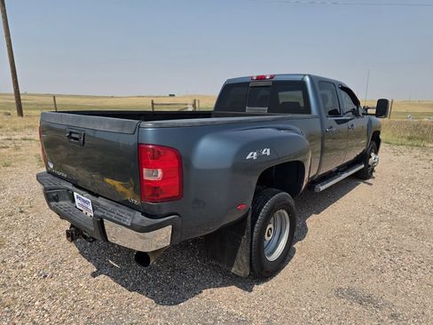 Used 2011 Chevrolet Silverado 3500 LTZ w/ LTZ Plus Package AWD/4WD image 5