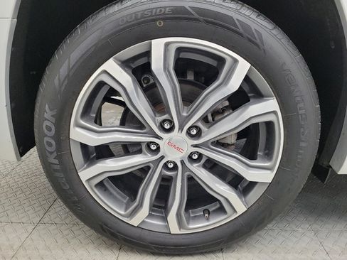 Used 2020 GMC Terrain Denali w/ Denali Premium Package AWD/4WD image 31