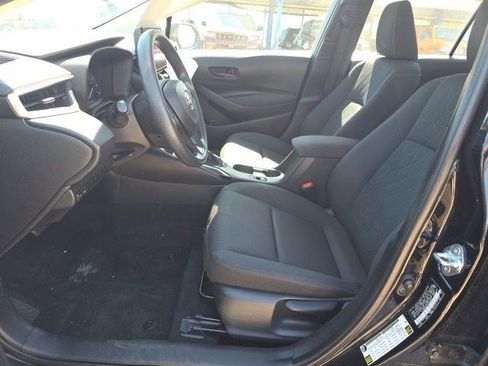Used 2023 Toyota Corolla LE FWD image 16