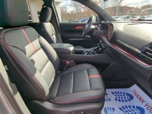 Certified 2024 Chevrolet Traverse RS w/ LPO, Floor Liner Package image 29