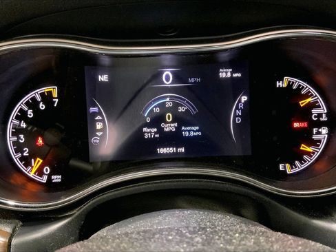 Used 2017 Jeep Grand Cherokee Limited RWD image 18