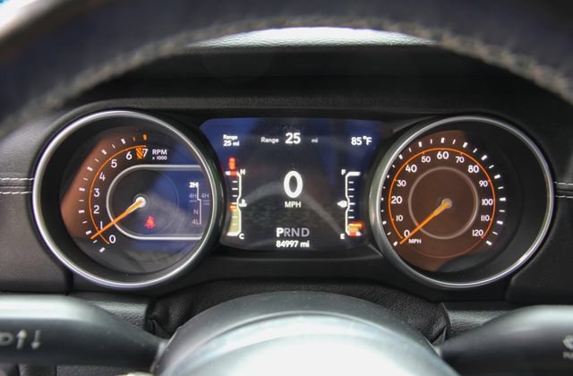 Used 2018 Jeep Wrangler Unlimited Sahara AWD/4WD image 21