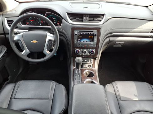 Used 2017 Chevrolet Traverse LT FWD image 10