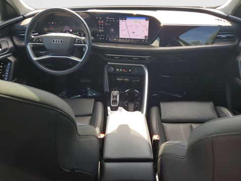 Used 2025 Audi Q5 Premium w/ Premium Plus AWD/4WD image 10
