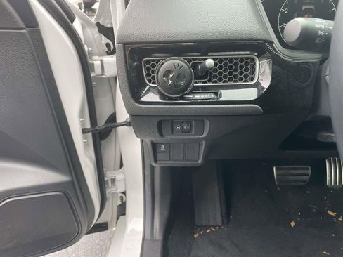 Used 2025 Honda Civic Sport image 31