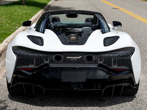 Used 2025 McLaren Artura Spider RWD image 10