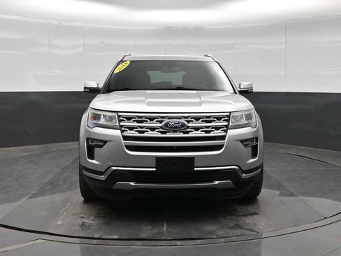 Used 2018 Ford Explorer Limited image 3