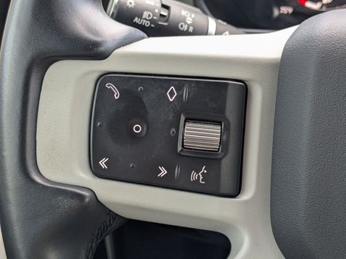 Used 2023 Land Rover Defender 110 SE AWD/4WD image 18