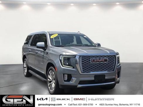 Used 2023 GMC Yukon XL Denali AWD/4WD image 1