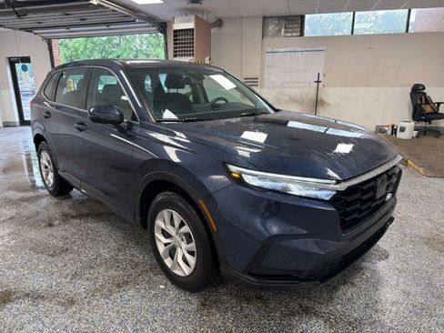 Used 2024 Honda CR-V LX image 4