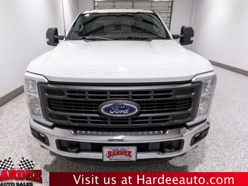 Used 2023 Ford F250 XL w/ XL Chrome Package RWD image 7