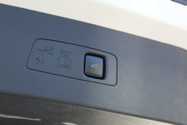 Certified 2026 Lincoln Corsair Premiere AWD/4WD image 6