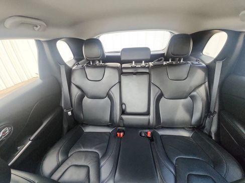 Used 2020 Jeep Cherokee Limited AWD/4WD image 12