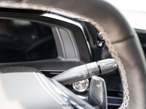 Used 2024 Chevrolet Corvette Stingray Premium Cpe w/ Z51 Performance Package RWD image 50