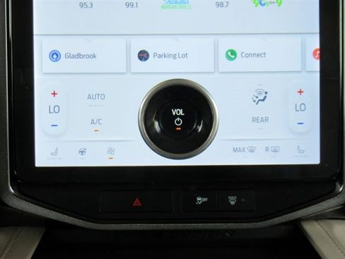 Used 2022 Ford Expedition Max Limited image 26