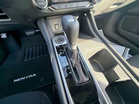 New 2025 Nissan Sentra SR image 19