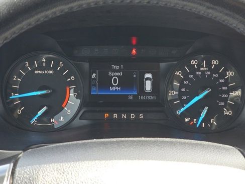 Used 2018 Ford Explorer XLT AWD/4WD image 27