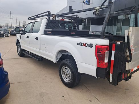 Used 2017 Ford F250 XL w/ Power Equipment Group image 9