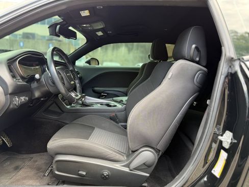 Used 2019 Dodge Challenger SRT Hellcat Redeye RWD image 11