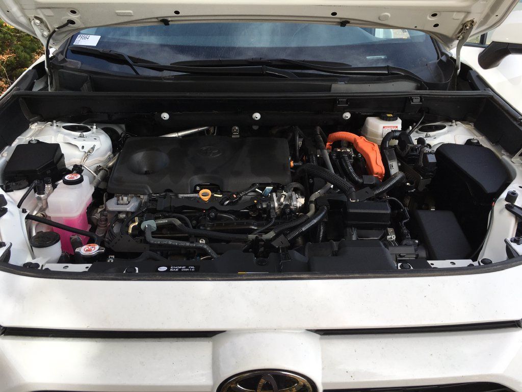 Used 2025 Toyota RAV4 XLE AWD/4WD image 13