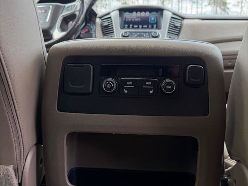 Used 2019 GMC Yukon XL SLT w/ HD Trailering Package AWD/4WD image 23