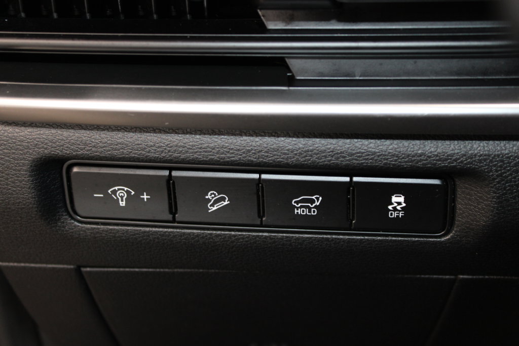 Used 2025 Kia Telluride S FWD image 23