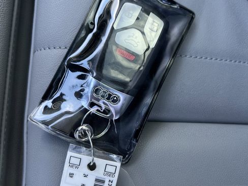 Certified 2024 Audi Q5 2.0T Premium Plus w/ Premium Plus Package image 38