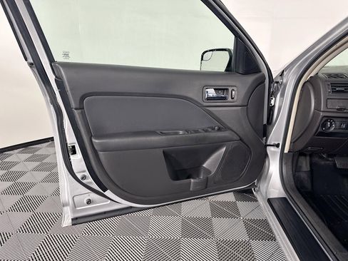 Used 2011 Ford Fusion SE image 23