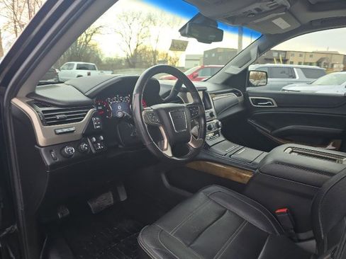 Used 2016 GMC Yukon XL Denali w/ Open Road Package image 21