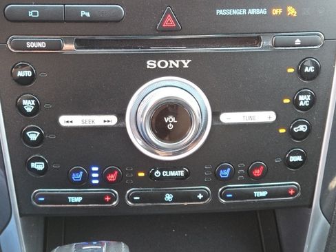 Used 2018 Ford Explorer Limited AWD/4WD image 40
