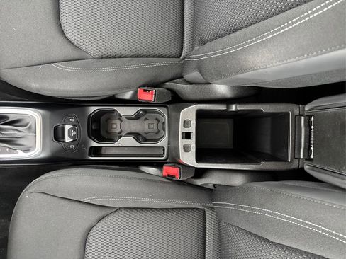 Used 2023 Jeep Renegade Latitude w/ Sun/Sound Group image 21