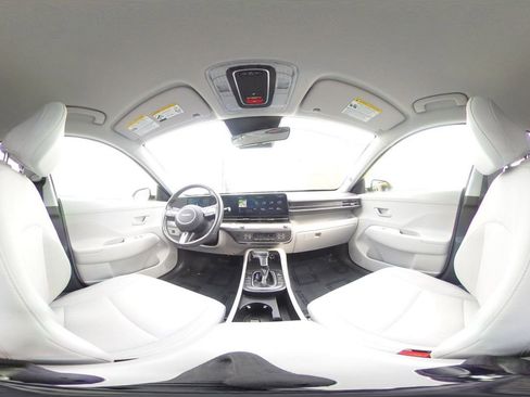 Used 2025 Hyundai Kona SEL image 38