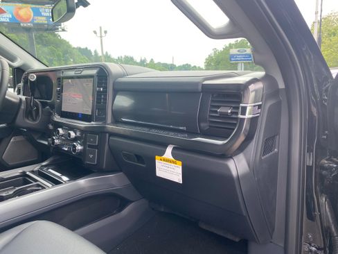 New 2026 Ford F550 4x4 Crew Cab image 31