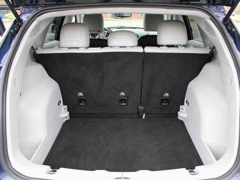 Used 2018 Jeep Compass Limited w/ Navigation Group image 18