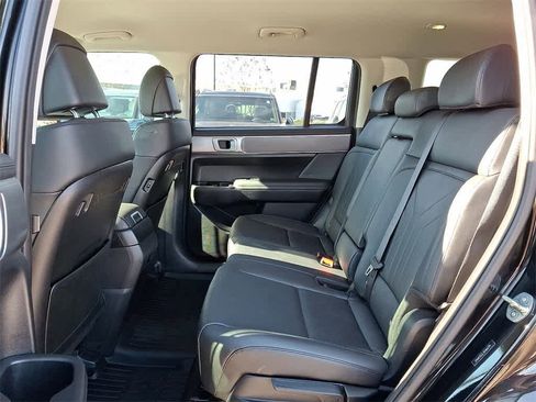 Used 2024 Hyundai Santa Fe SEL image 10