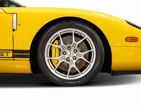 Used 2005 Ford GT image 37