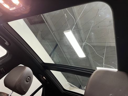 Used 2022 Mercedes-Benz GLE 350 4MATIC w/ 3rd Row Seat Package image 10