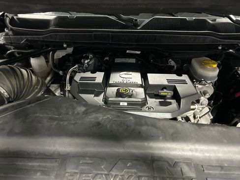 Used 2024 RAM 2500 Laramie AWD/4WD image 26