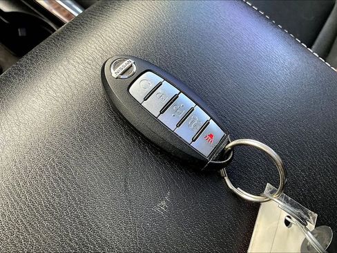 Used 2020 Nissan Armada Platinum w/ Captain's Chairs Package image 13