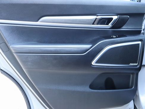 Used 2023 Kia Telluride SX X-Line image 19